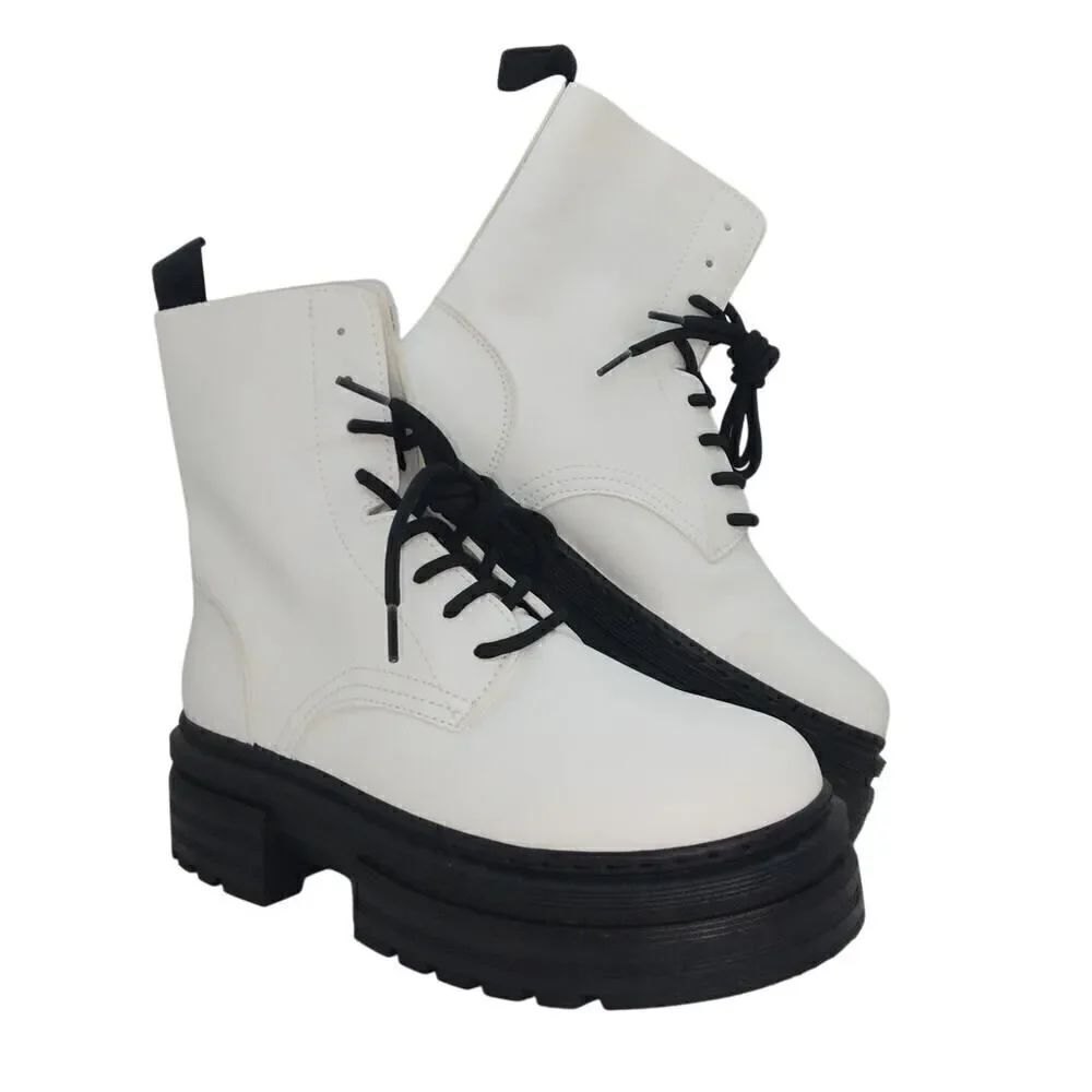Forever 21 Womens NEW w/Tags White w/Black Combat Boots - sz. 7